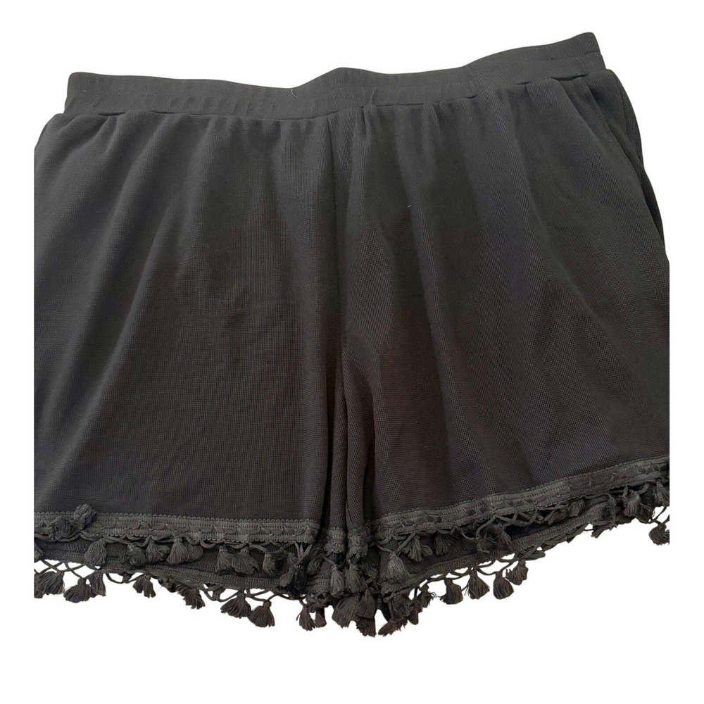 BloomChic Black Waffle Knit Tassel Trim Shorts Plus Size 28 Boho Beach Casual